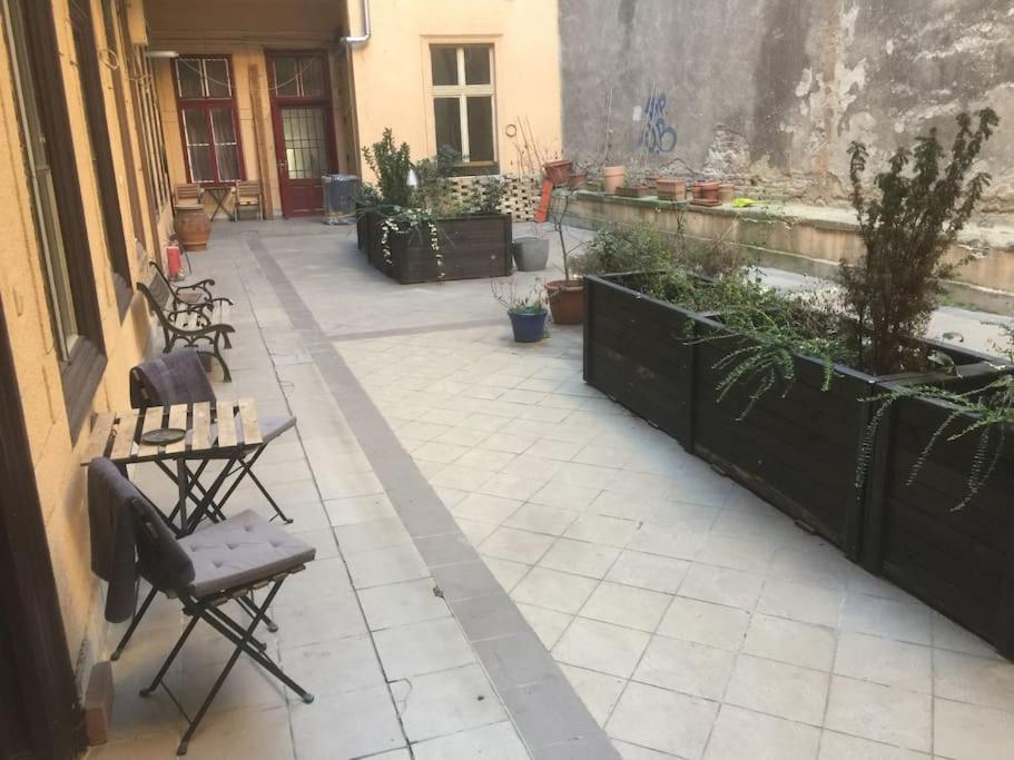 Central Apartment Kiraly Street 부다페스트 외부 사진