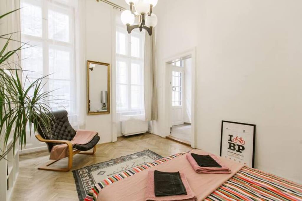 Central Apartment Kiraly Street 부다페스트 외부 사진